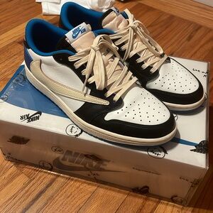 Travis Scott Jordan 1 Fragments